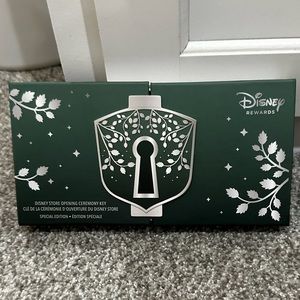 NEW in Box- Disney Store Opening Ceremony green Key